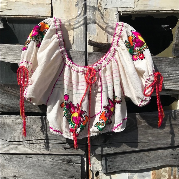 Pepper Recouture Tops - Vibrant Midriff Crop Top Multicolored Sz M